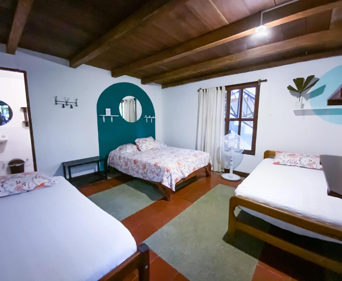 Hotel Los Robles Capurganá Pokoj fotografie