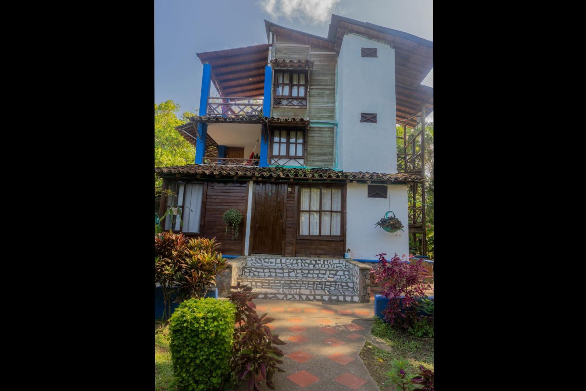 Hotel Los Robles Capurganá Pokoj fotografie