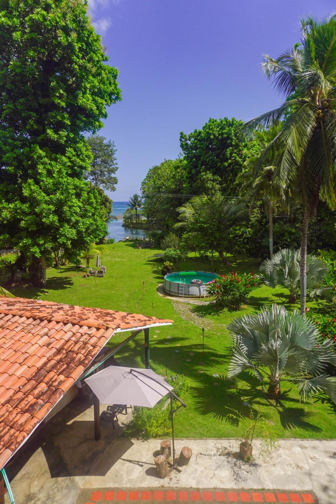 Hotel Los Robles Capurganá Pokoj fotografie
